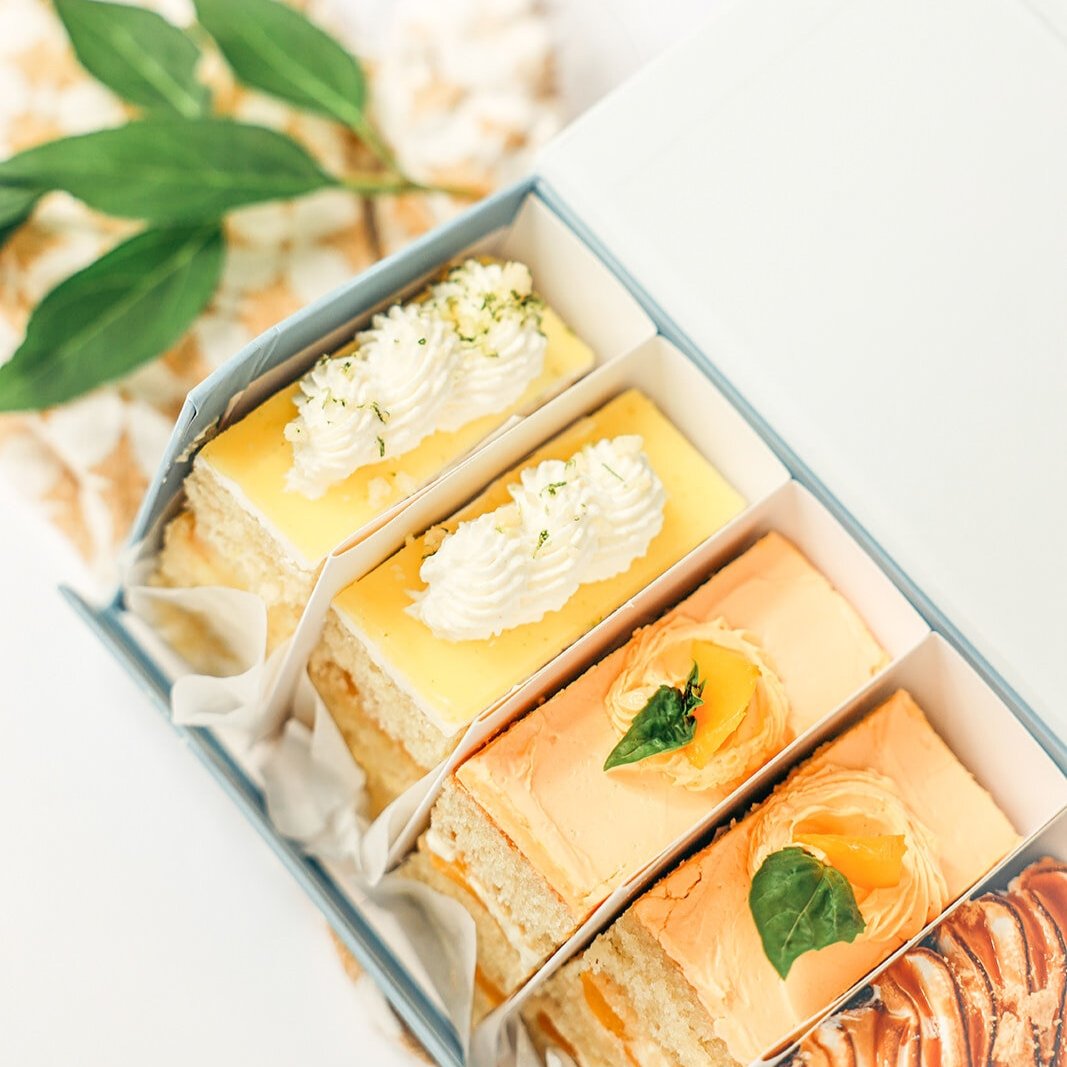 8-Slice Custom Cake Tasting Box | Pick Your Flavors | Cake Bloom