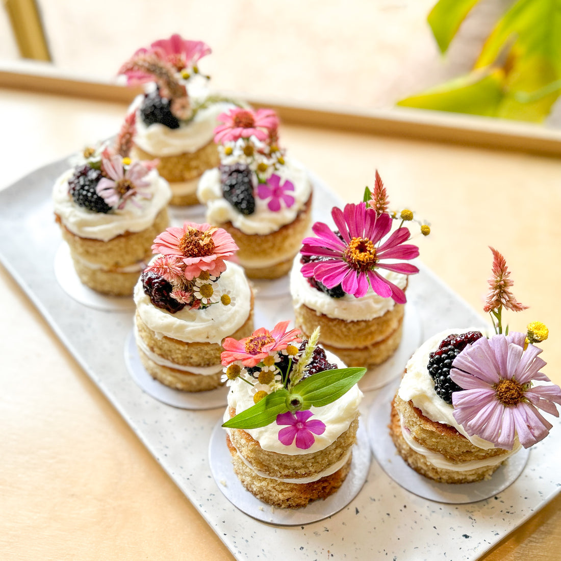 Mini Tea Cake Workshop Studio Session